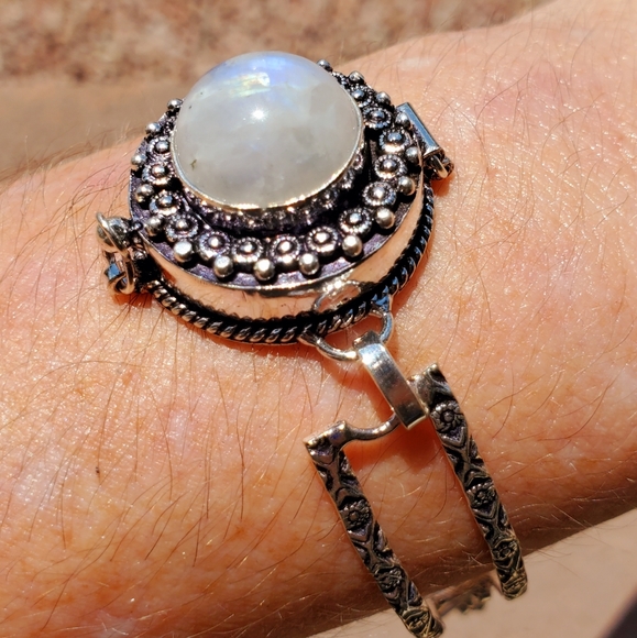 New Rainbow Moonstone 925 Silver Poison Bracelet. - Picture 4 of 14